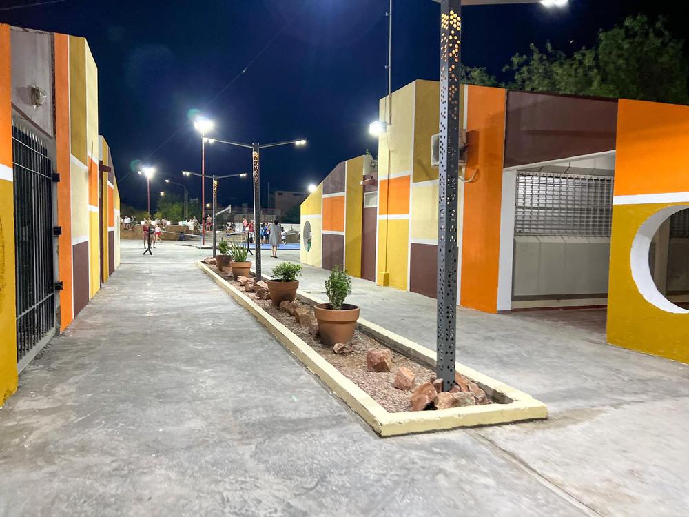 8d676611-08fb-4e5e-8481-8c4df36e3978