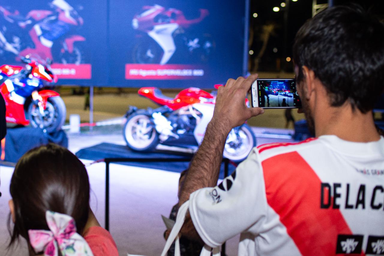 a2e4042c-bbb1-4345-9105-02664c24d993