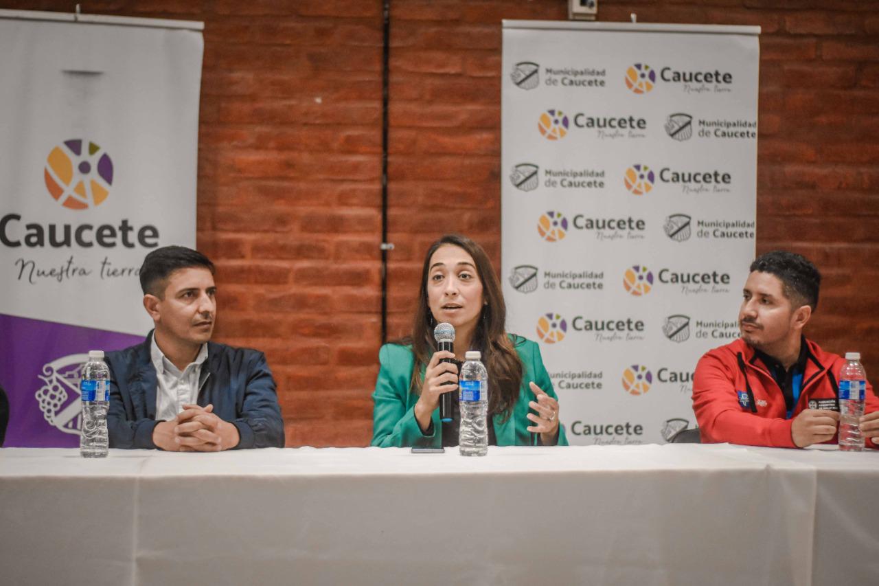 c99843a5-379f-4355-9641-e65ae187e901