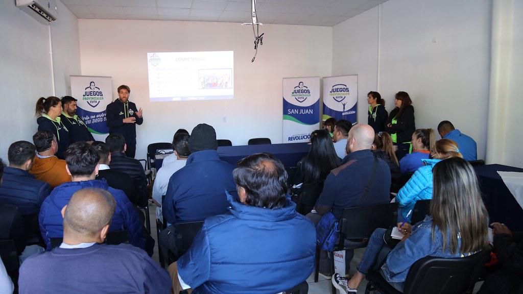 52036786325_7fa7192fc9_b