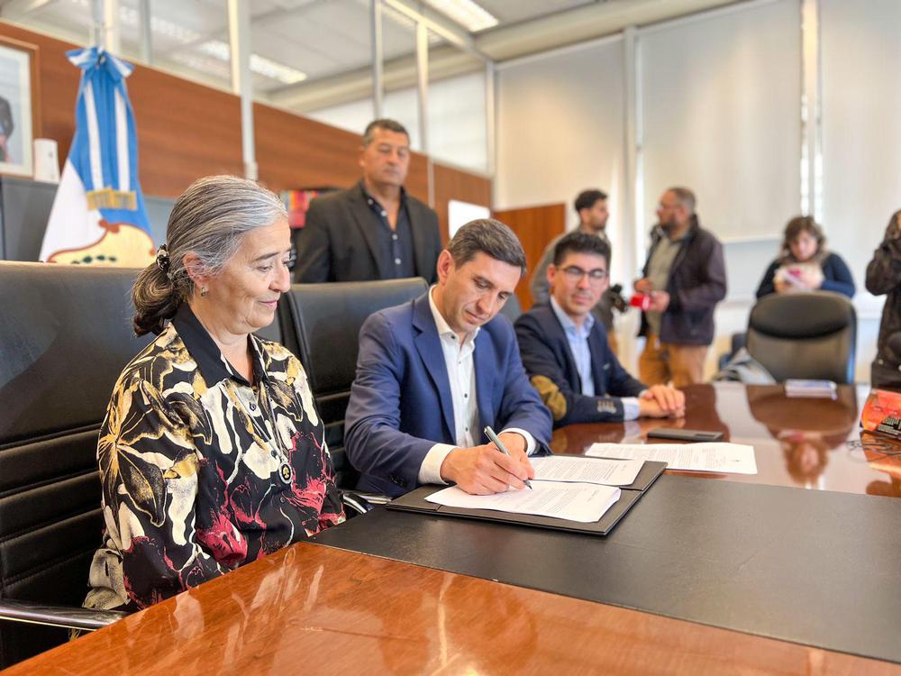 f4965be9-0144-44e9-b981-0bed8bef7c6e