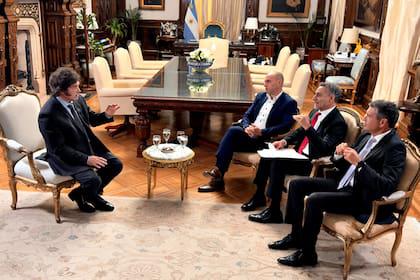 el-presidente-javier-milei-es-entrevistado-por-5AKTZSGJGNBWZANUVUON6NPN3U
