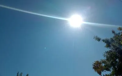 Clima calor despejado