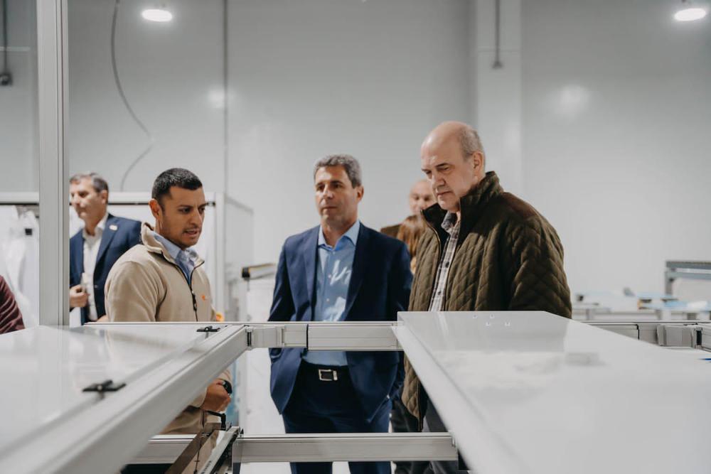 d073b3b8-b9e7-4743-8936-a6b765331701