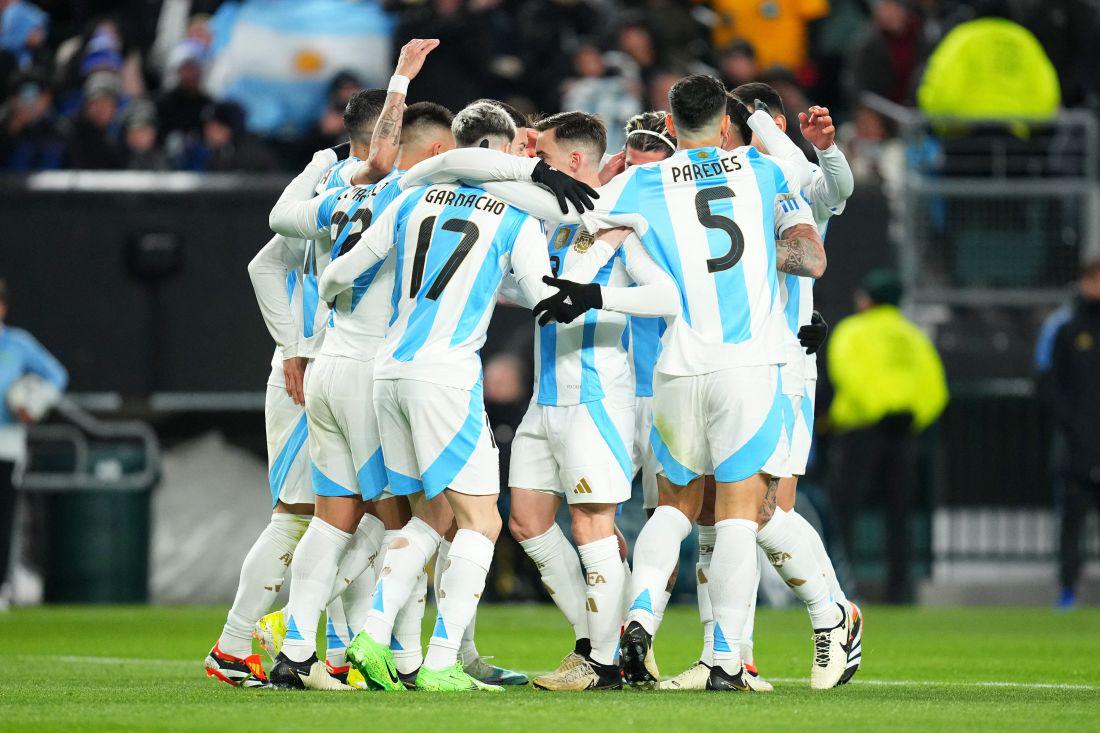 115264-argentina-gusto-y-goleo-3-0-a-el-salvador