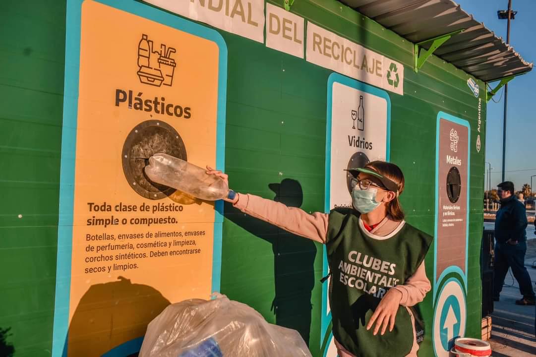 1834384c-8643-429a-944f-b5ac90ae2e65