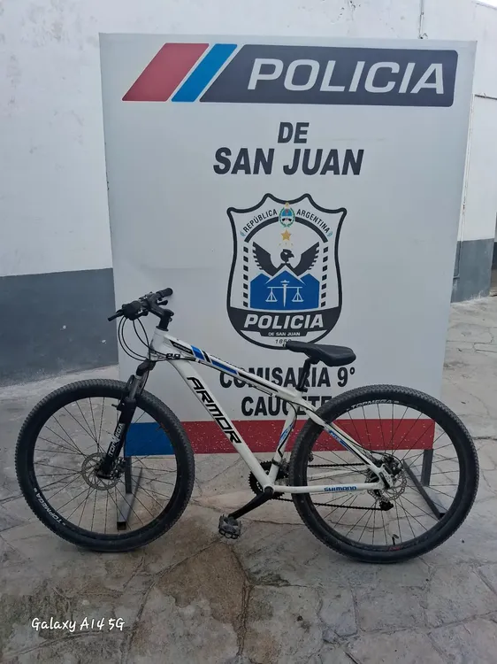 d94207ec-9ccb-483e-947f-721d107a861a