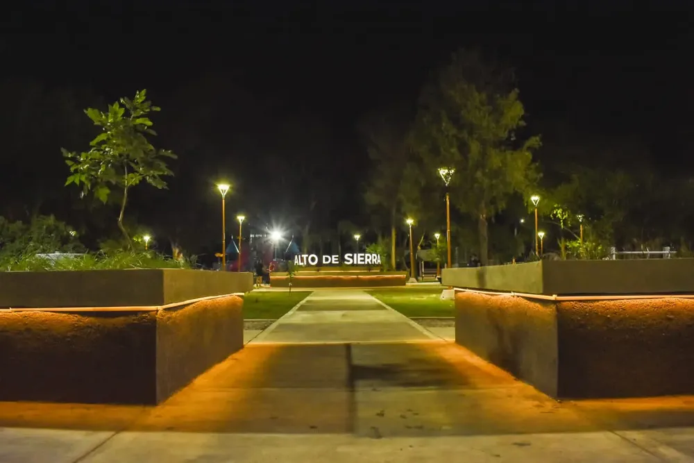 49018216-765b-47e7-a8a1-d4700a7141a0