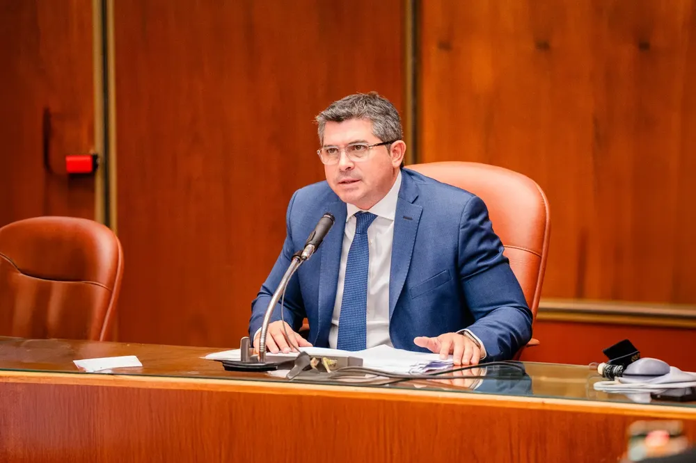 144bd920-9367-4cd1-8efe-ef64f36e7f5e