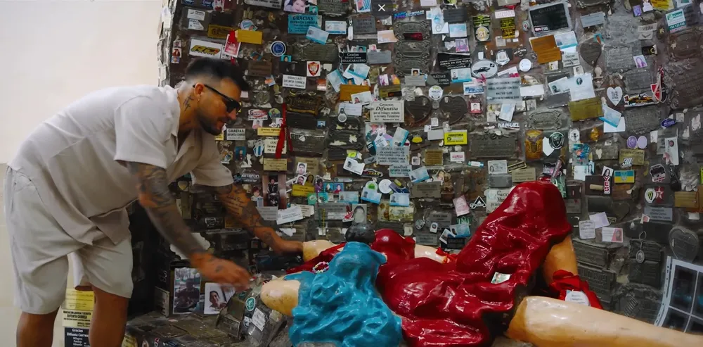 a99eba29-cf45-4275-9489-6e5984efe81c