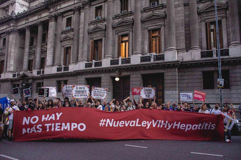 web-movilizacion-ley-vih-y-hepatitis-foto-Ciclo-Positivo-Tomas-Ramirez-767x511