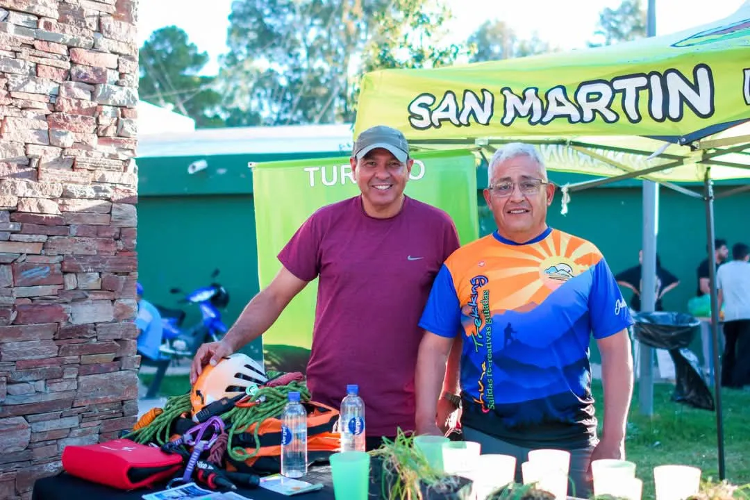 e348d9df-e5f8-4c95-8a9e-3c804c25240a