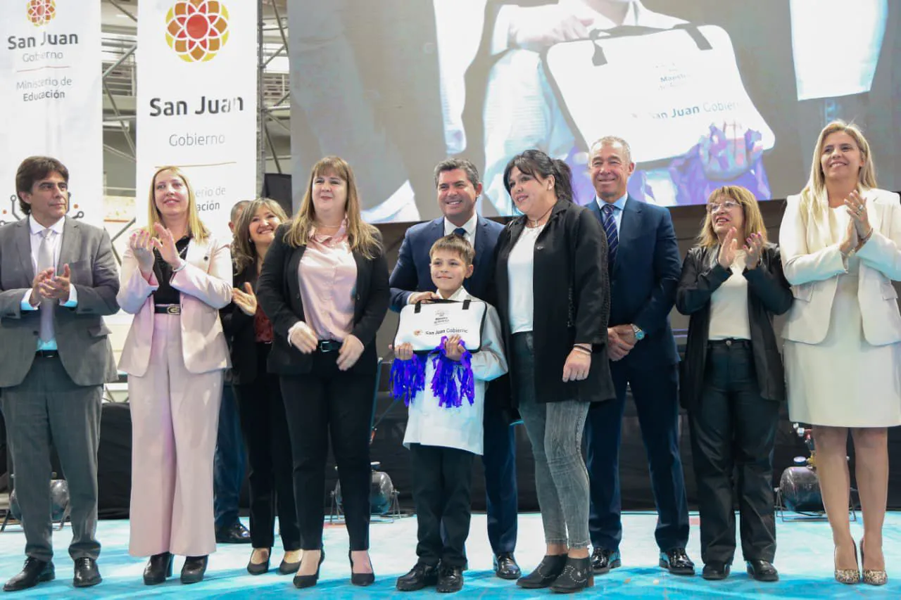 f7a74bfd-5f37-4f46-970d-544e52c10840