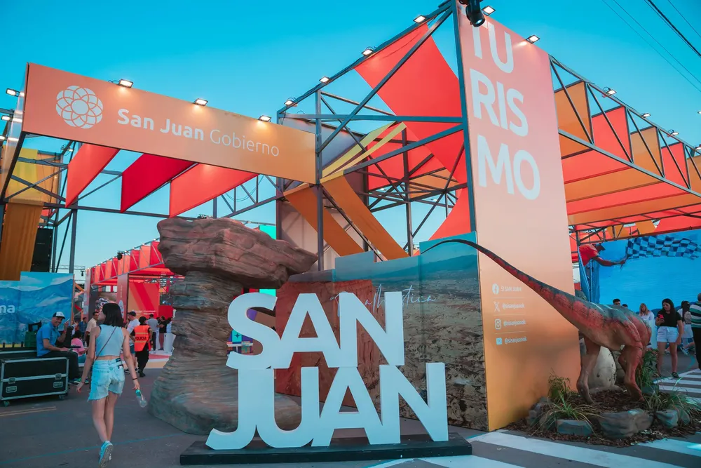 b4bfa056-b9b0-45ca-80b2-fa745de3c728