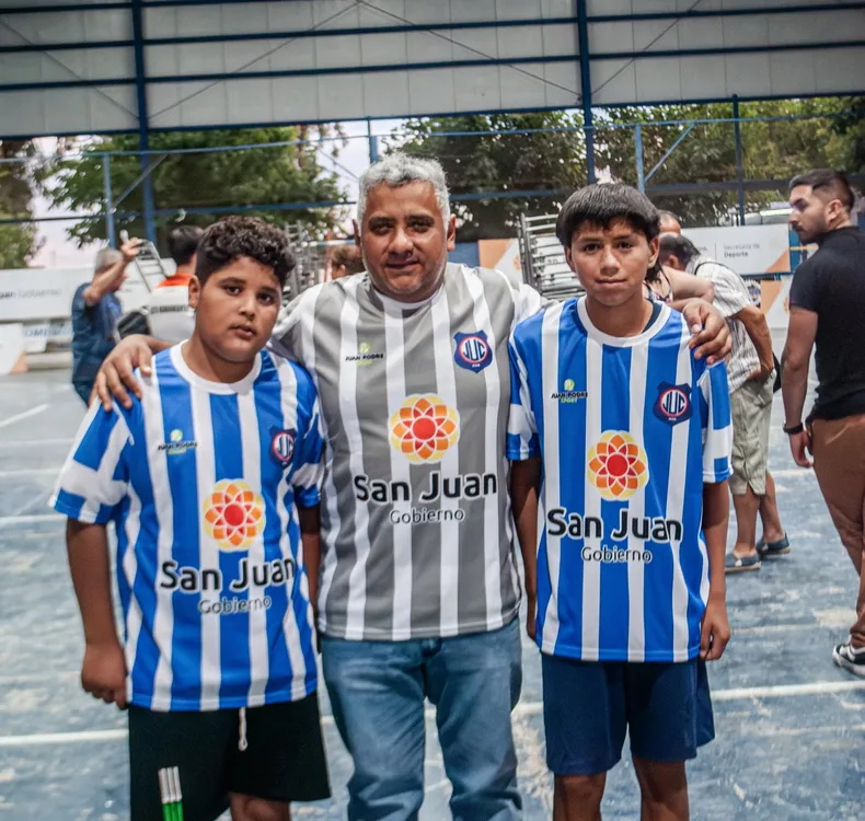 4645813f-7f98-41f6-b145-0564f08d7f27