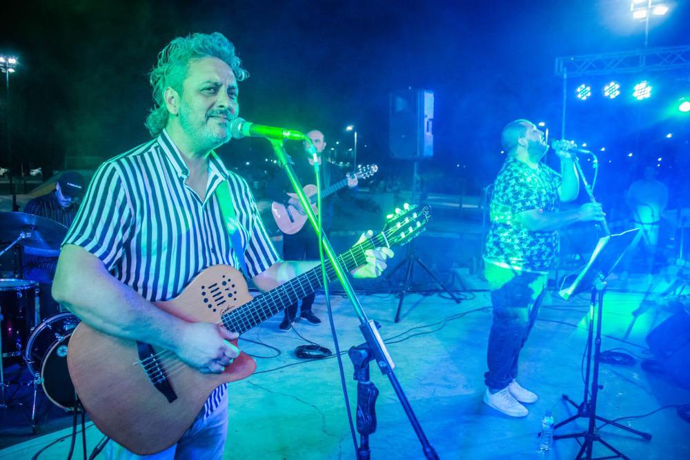 ab387f1b-e183-4c9b-b1b8-e39e6d7738dd