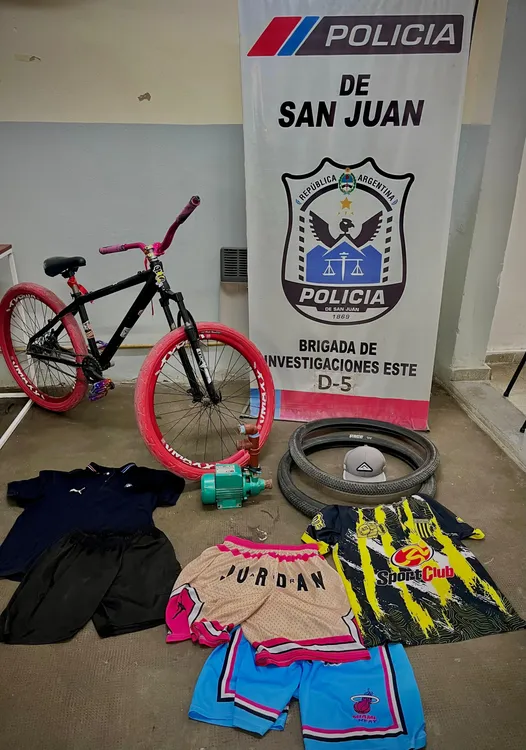 3f703c3b-b1b3-41f5-9a75-abeb4960a0ef