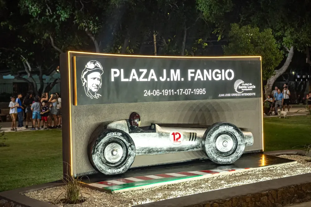 6ca0fc9b-fbdc-4f84-a6ca-5d96f209a2d0