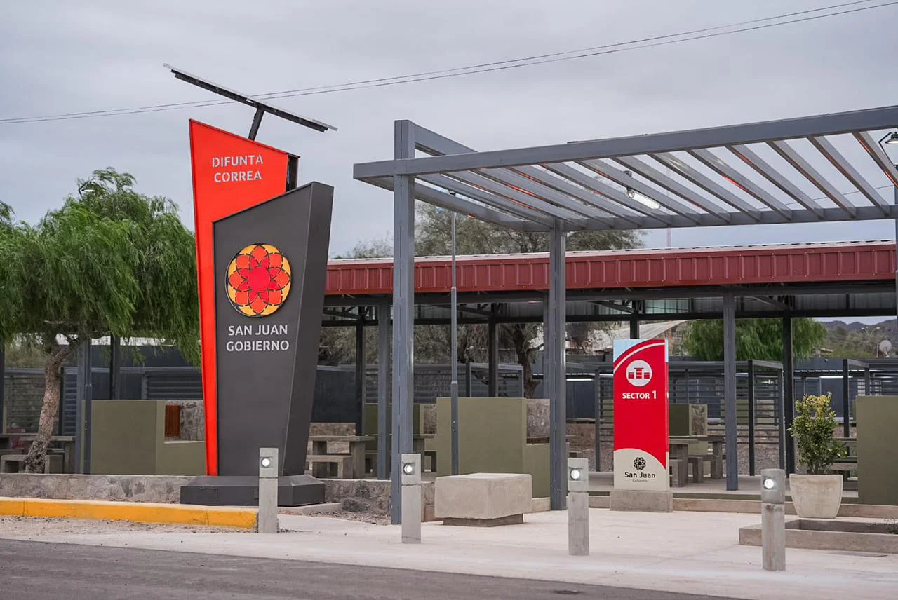 ff876f5c-9030-47f3-b7d3-258d94277493