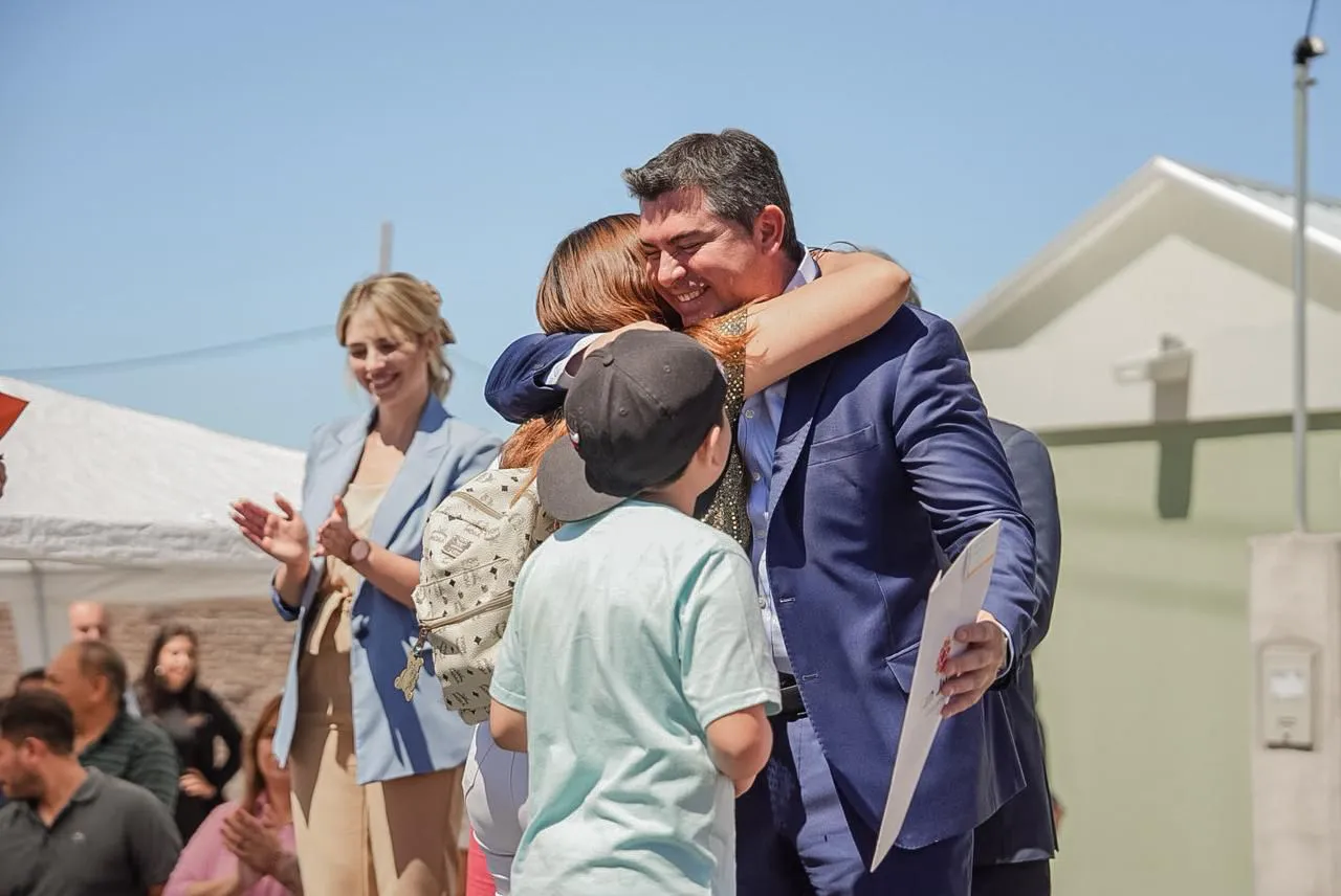 9a298824-43e1-43fc-9f33-c1557ae0ad83