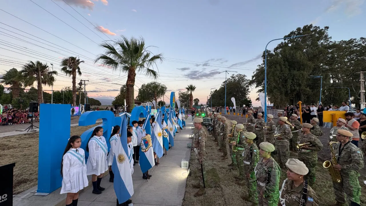 51703921-b555-4944-b4e1-3f07c53dea91