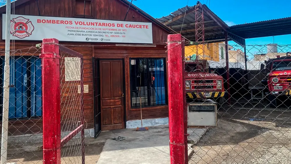 BOMBEROS
