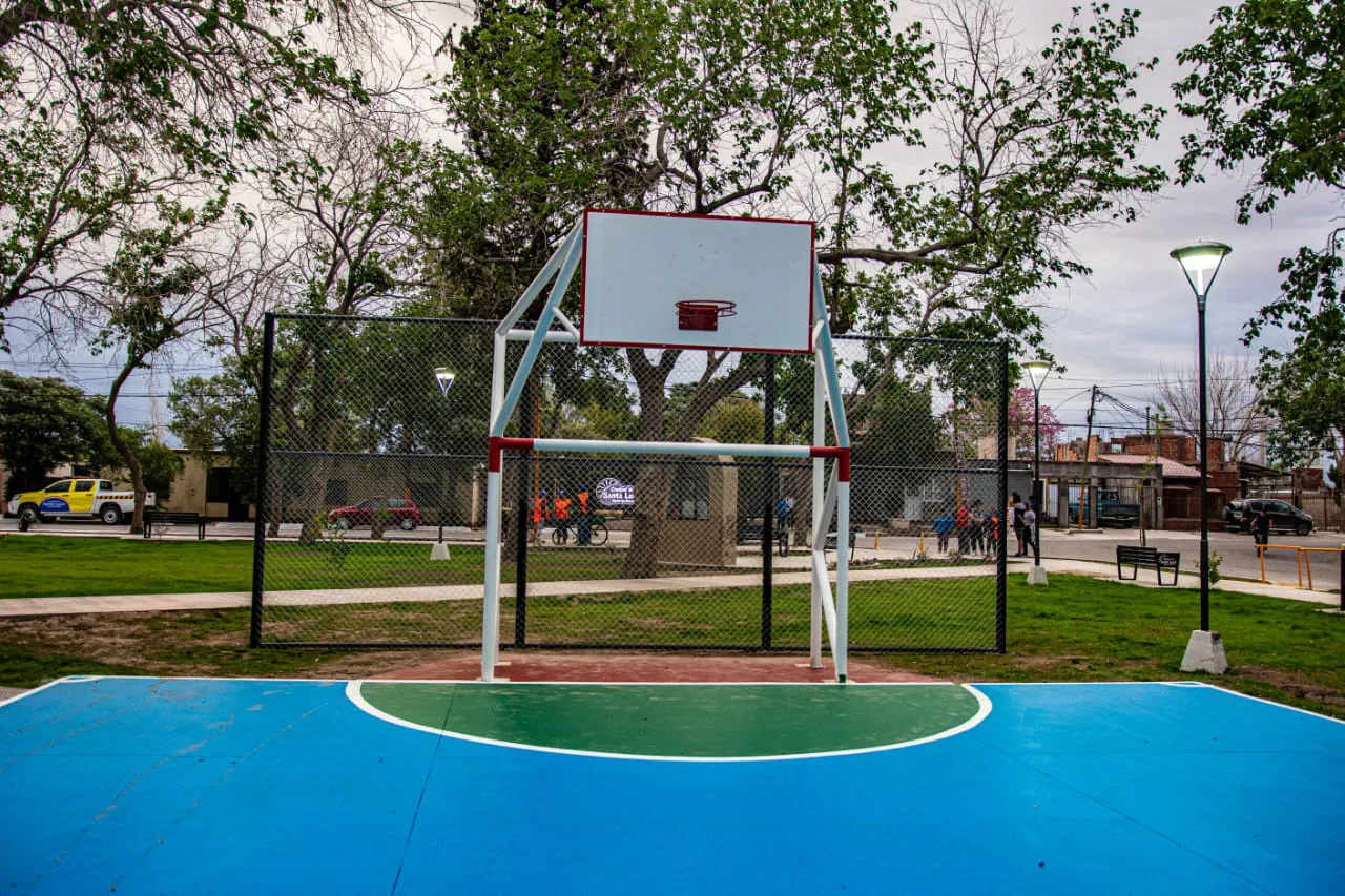 WhatsApp Image 2025-10-01 at 11.25.52 (1)