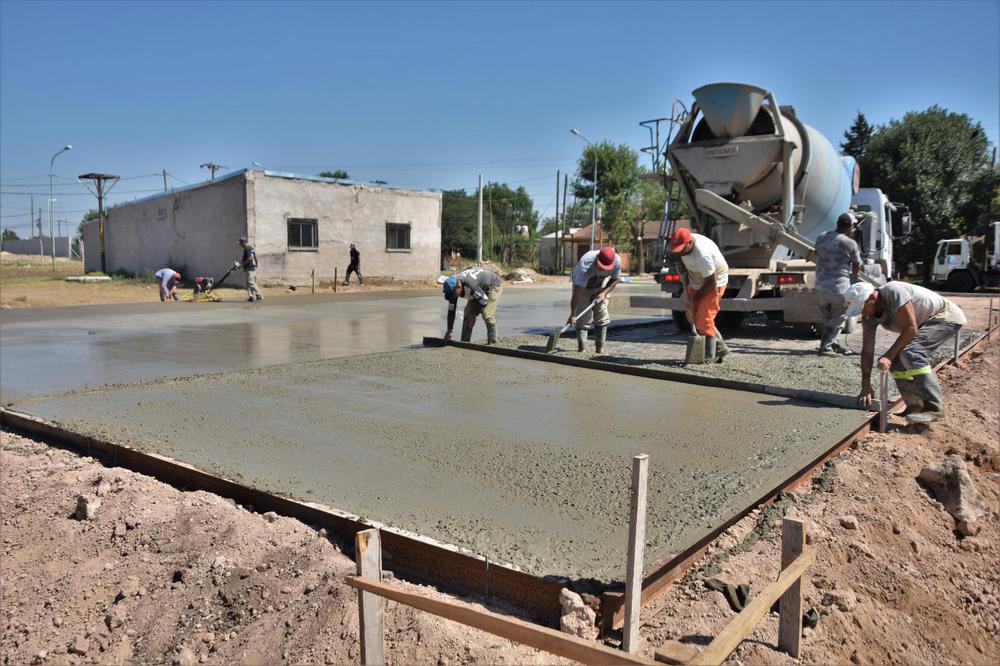continua_la_construccion_de_playones