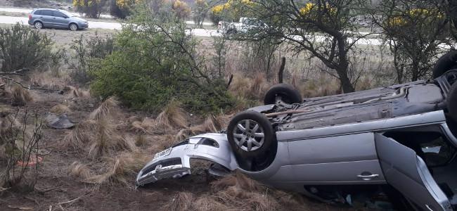 07-11-18 Vuelco Fiat Siena