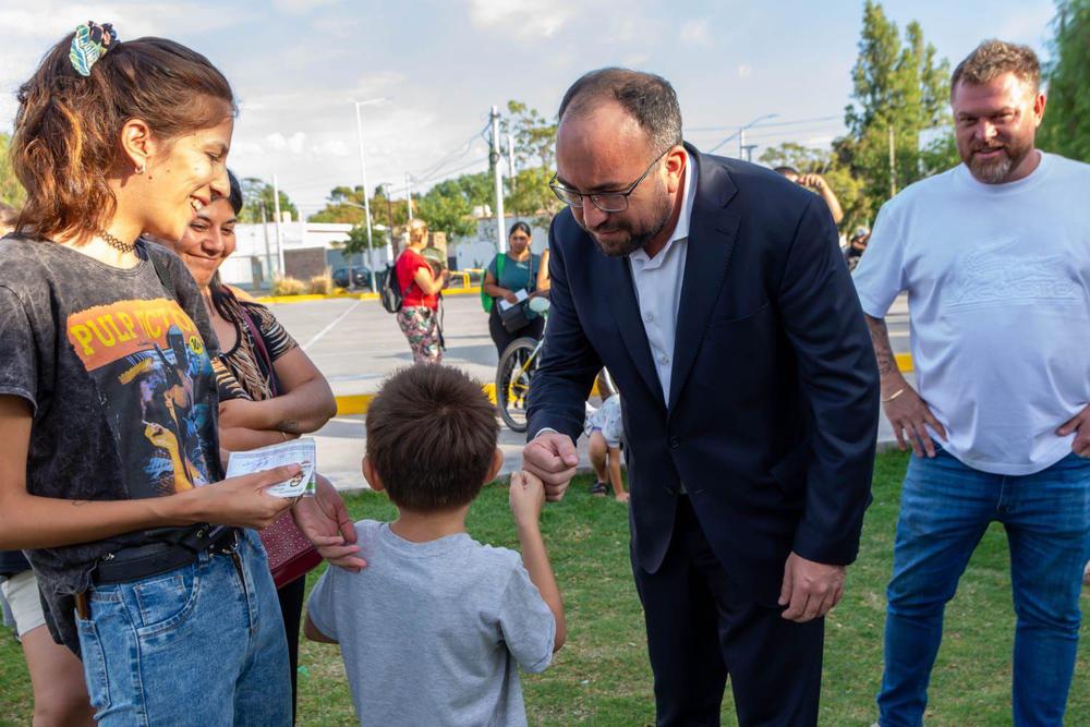 8ab8d98b-59ae-430d-a0a1-2b789f8e2ed1