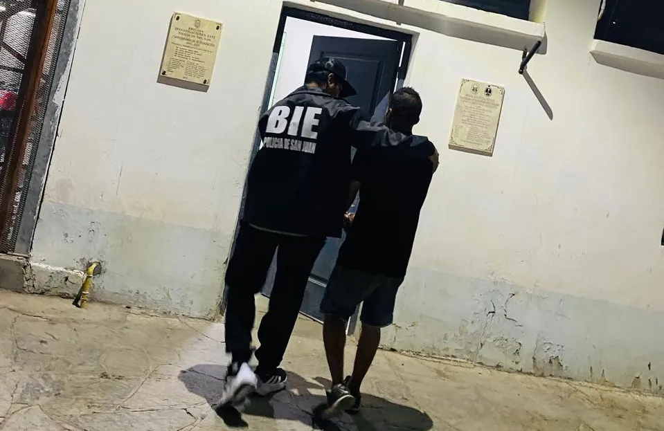 d65363e9-6a46-4d6f-a225-c8234c994f7b