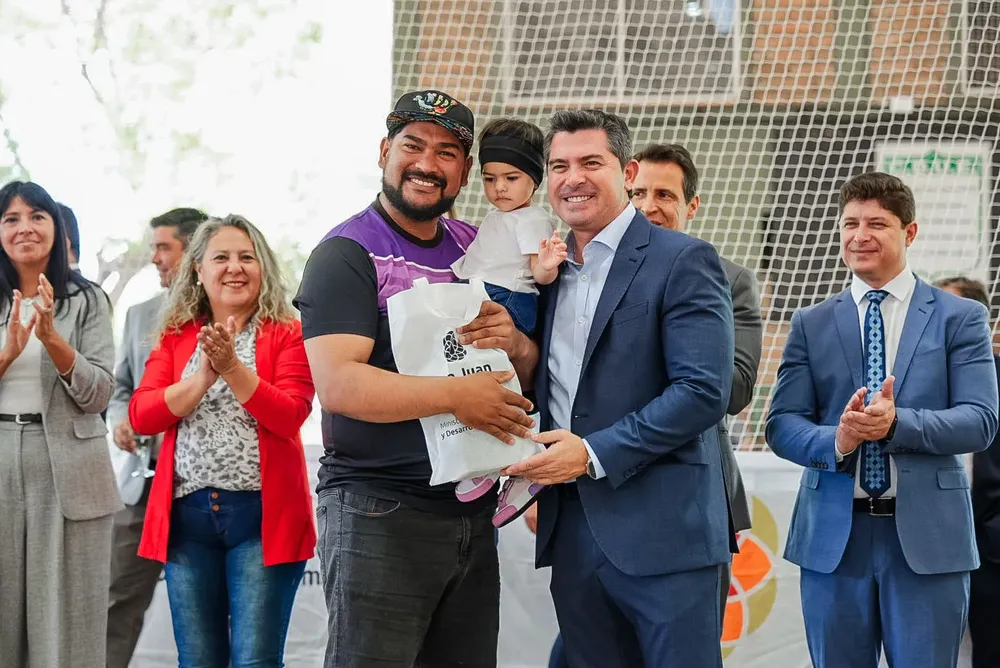 d377233e-05aa-4b1b-823c-1e1a8391e45e