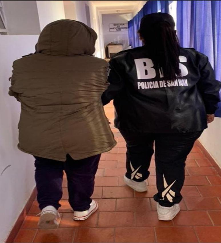 05e180c1-2c5c-4c1c-bcdb-6b61b79afc4e