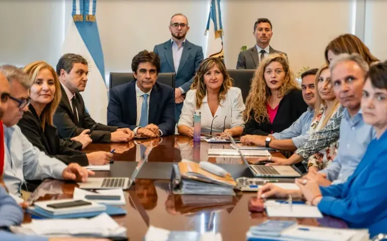 PARITARIAS