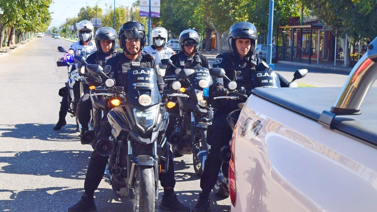 gam-motos-policia-caucete