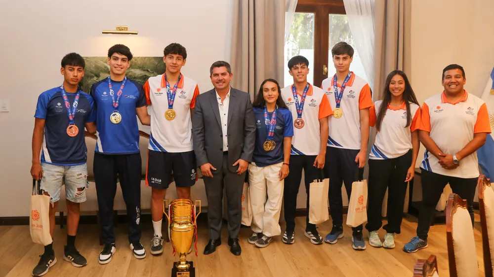 06efdc5e-72bd-495f-a0e0-ff50f15c1698