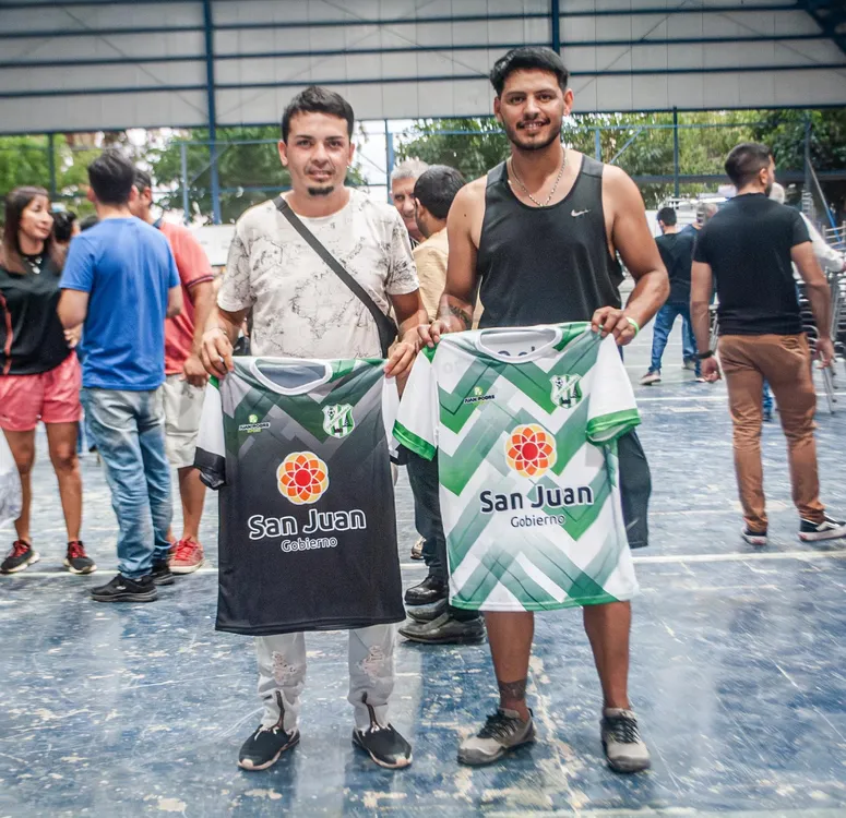 f7ab268b-4e26-4efe-b6f5-6d9da4ad5893